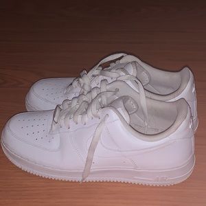 White Nike Air Force 1’s